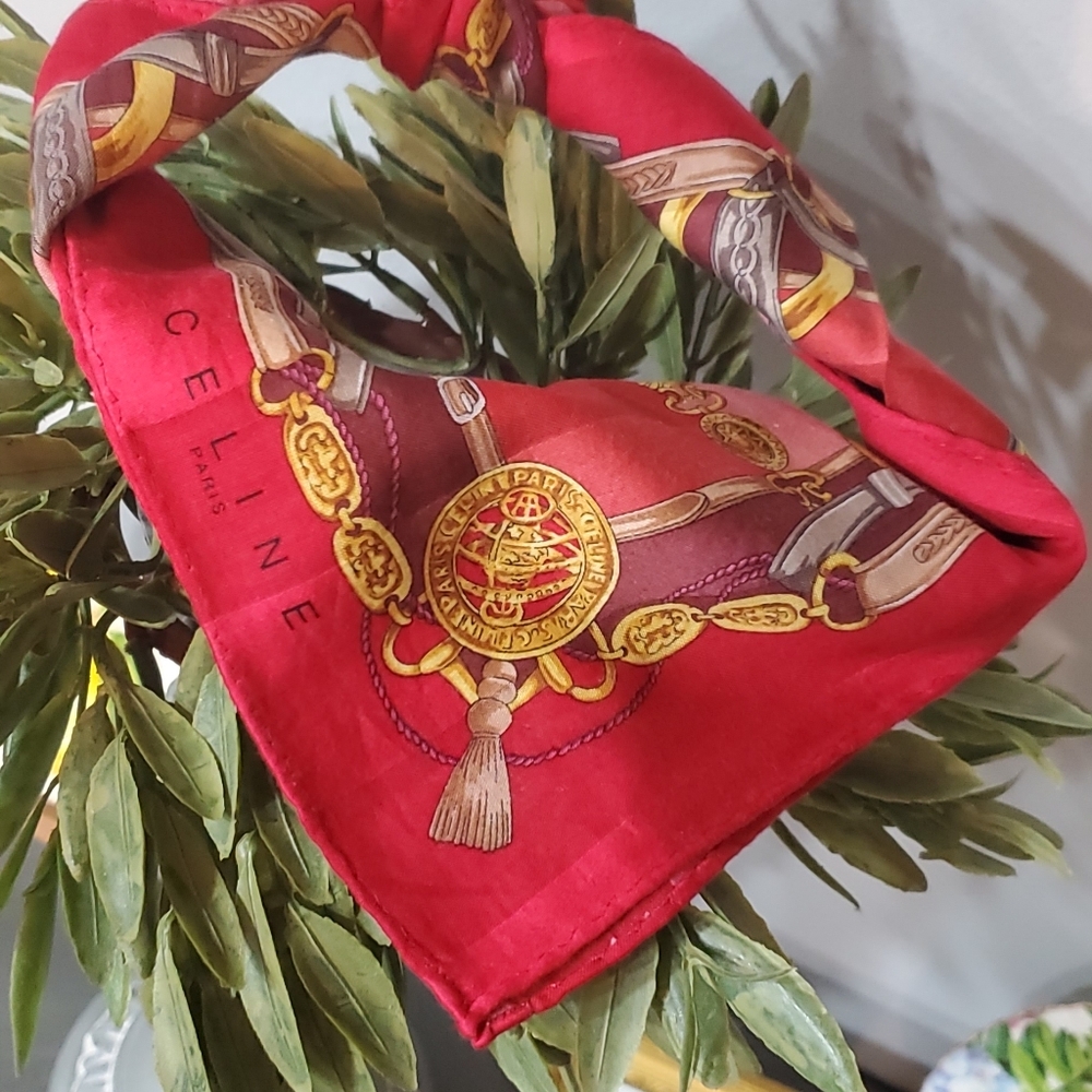 Celine Paris Scarf ❤️Like New!⚜️❤️🤎⚜️ - Picture 2 of 5